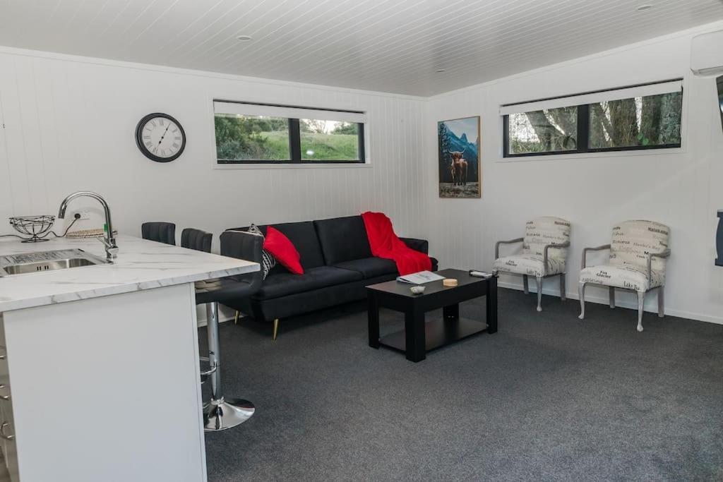 דירות אוקלנד Bombay Hills Modern Retreat מראה חיצוני תמונה