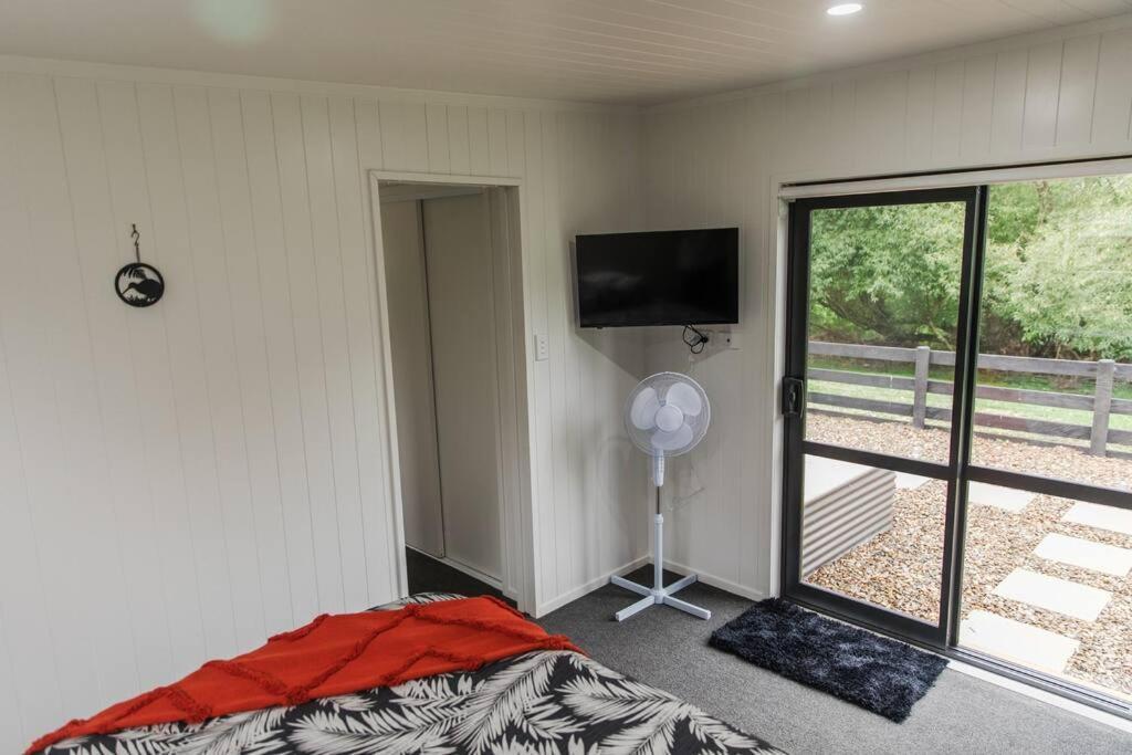 דירות אוקלנד Bombay Hills Modern Retreat מראה חיצוני תמונה